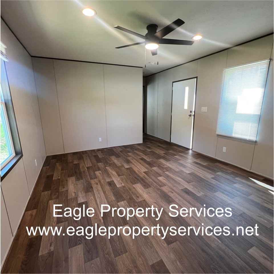 140 Springfield Drive - Photo 2 of 11