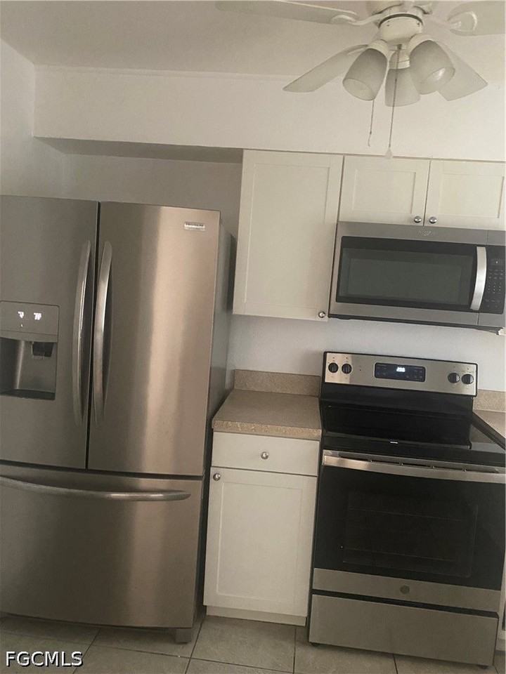 3323 Michigan Ave - Photo 3 of 7