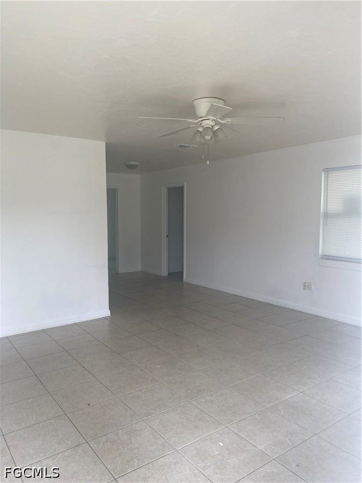 3323 Michigan Ave - Photo 5 of 7
