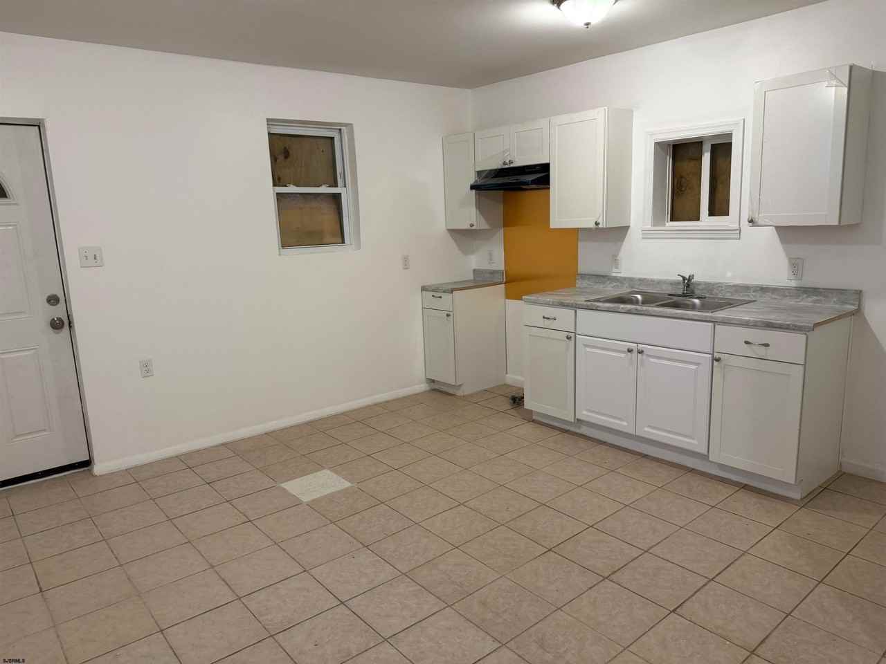 130 N Tennessee Ave #1 - Photo 2 of 8