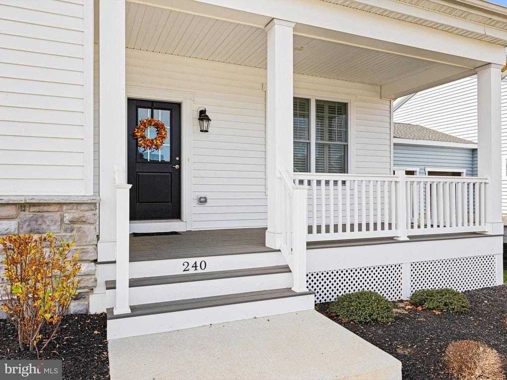 240 Baldy Ln - Photo 4 of 32