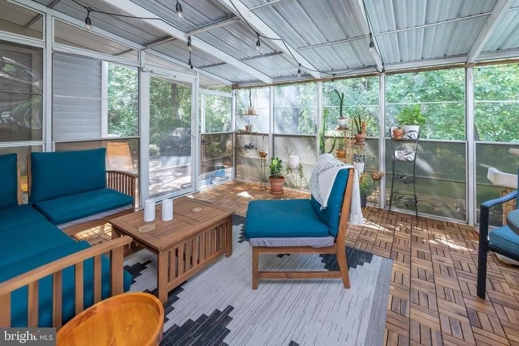 112 Cinnamon Rd - Photo 4 of 18