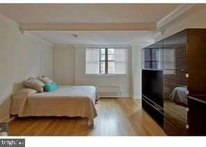 1701 Locust St #1617 - Photo 4 of 13