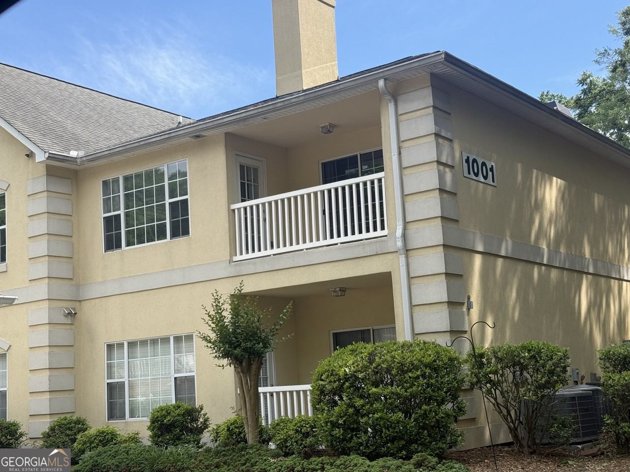 1001 Holly Dr #207