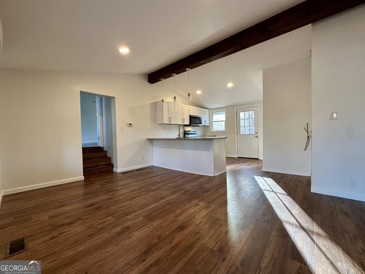 415 Mount Zion St - Photo 2 of 14