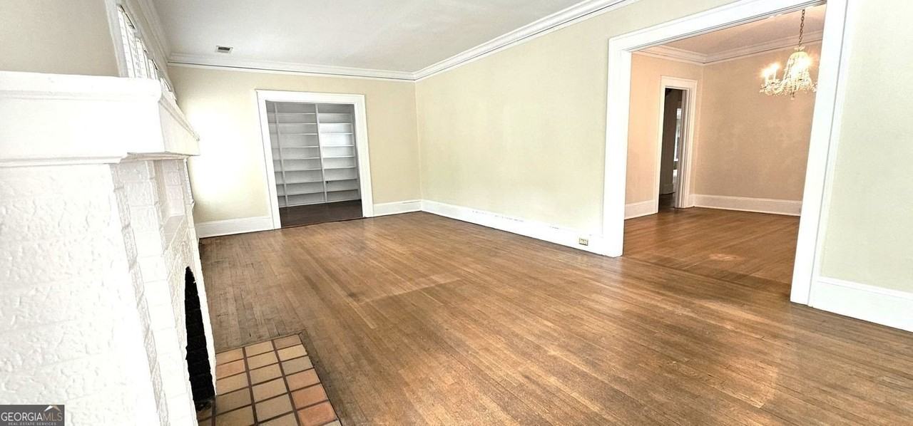 1067 Lanier Blvd Ne #A - Photo 2 of 22