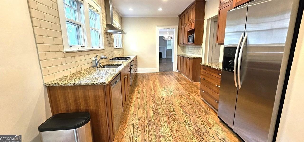 1067 Lanier Blvd Ne #A - Photo 3 of 22
