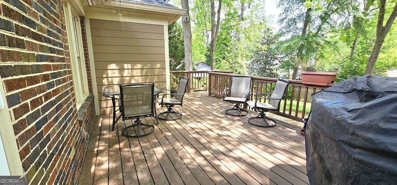 1067 Lanier Blvd Ne #A - Photo 6 of 22