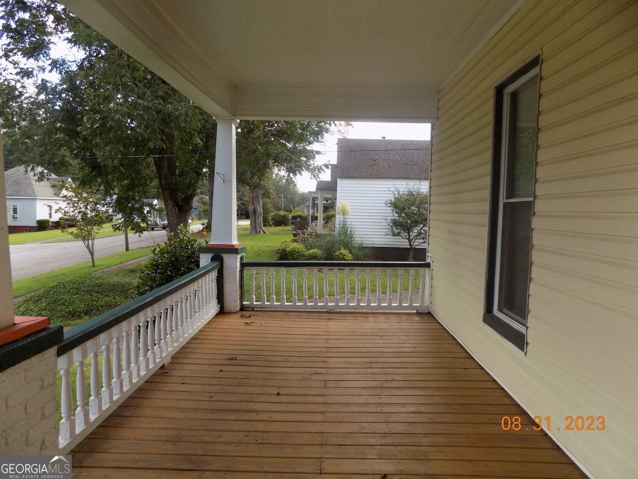 304 Boulevard - Photo 4 of 19