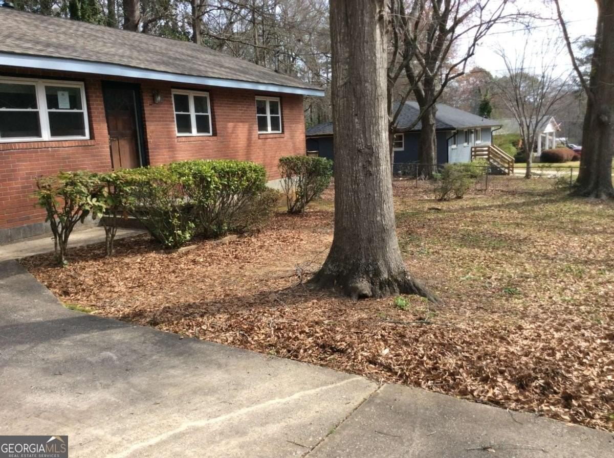 105 E Mimosa Dr - Photo 2 of 16