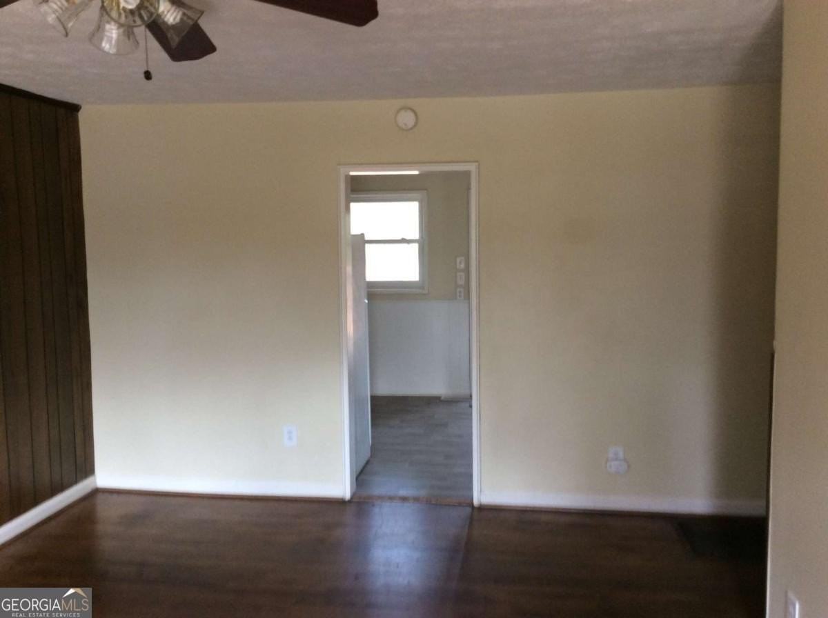 105 E Mimosa Dr - Photo 3 of 16