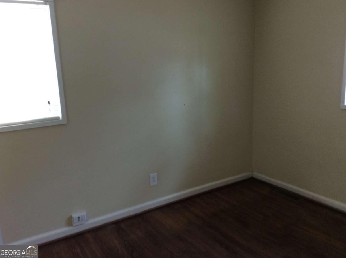 105 E Mimosa Dr - Photo 7 of 16