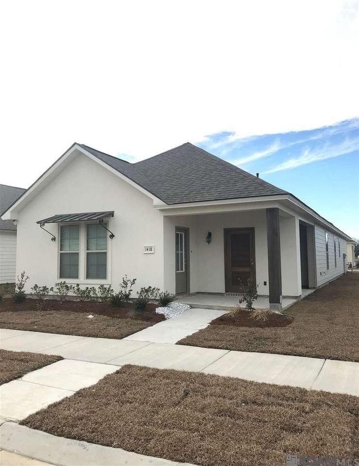 1418 Gardenia Ln - Photo 2 of 20