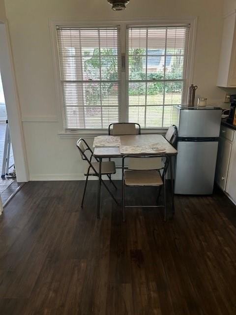 315 Hadrian St - Photo 5 of 15
