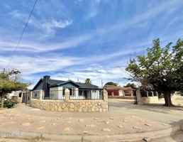 featured image of 10096 Ontario St