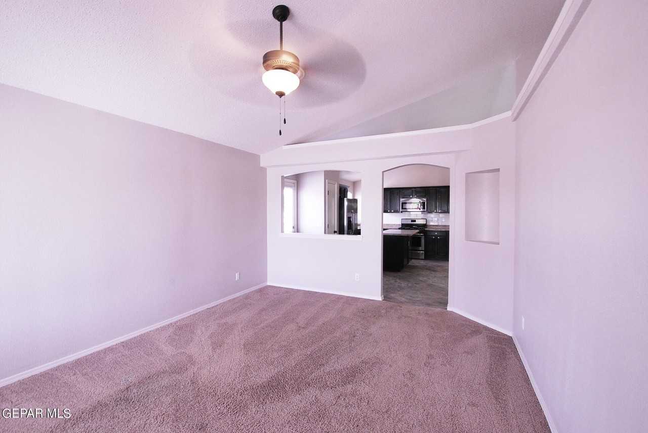 610 Villas Del Valle Rd - Photo 4 of 20