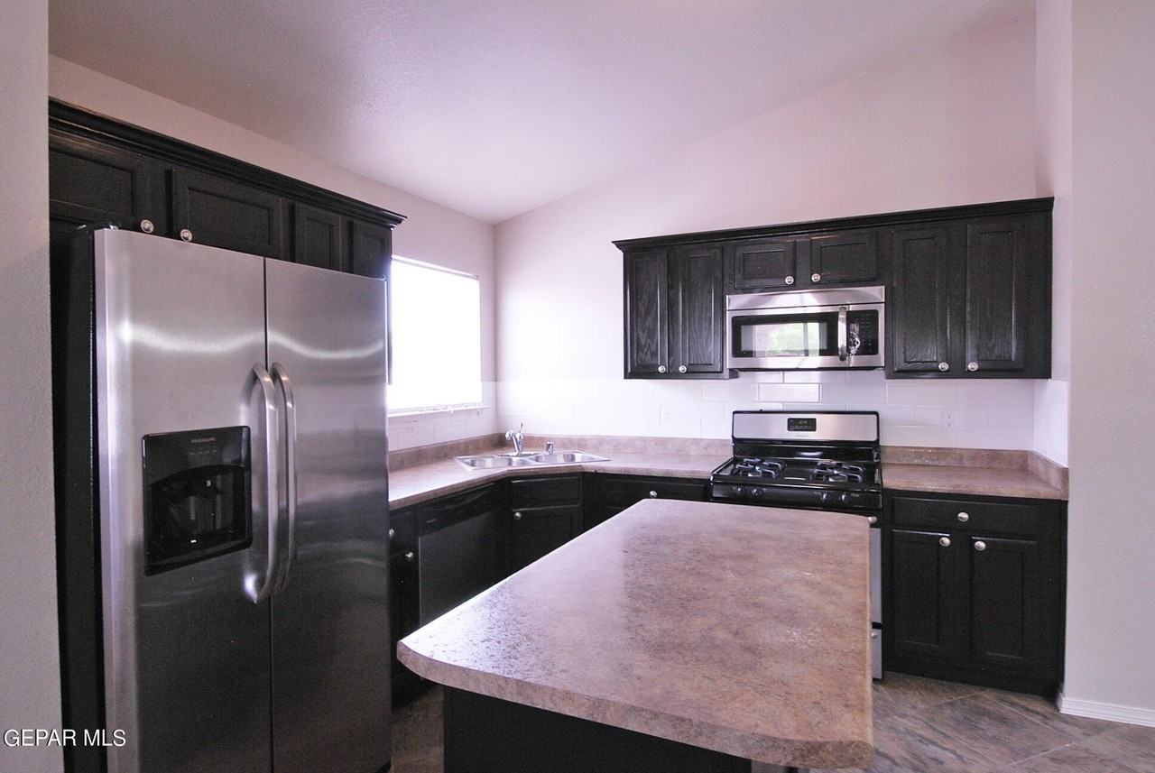 610 Villas Del Valle Rd - Photo 5 of 20