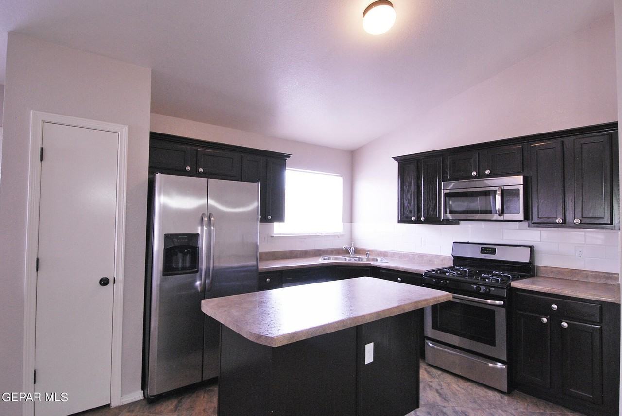 610 Villas Del Valle Rd - Photo 6 of 20