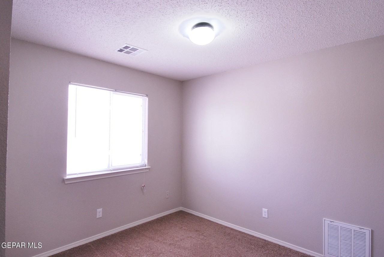 610 Villas Del Valle Rd - Photo 7 of 20