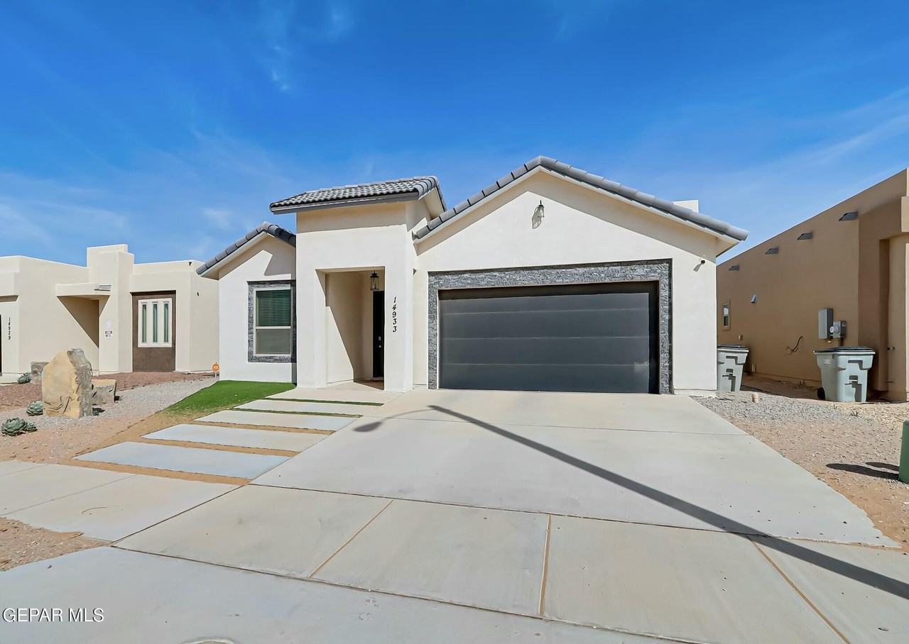 14933 Tierra Mirage Ave - Photo 2 of 42