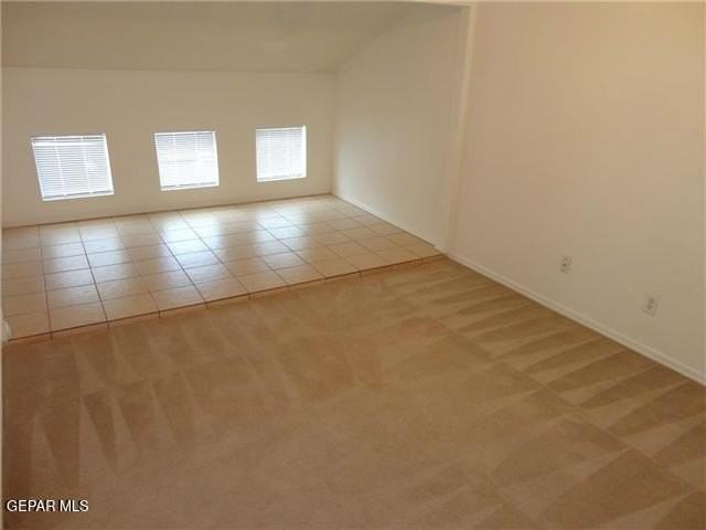 5729 Green Castle Rd - Photo 4 of 22