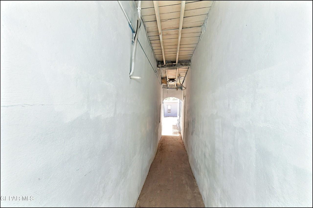 1908 Olive Ave #B - Photo 5 of 26