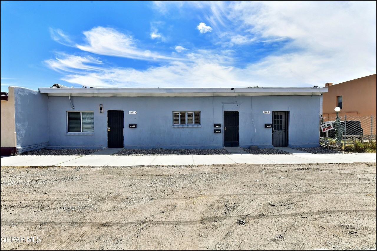 1910 Olive Ave #A - Photo 2 of 24
