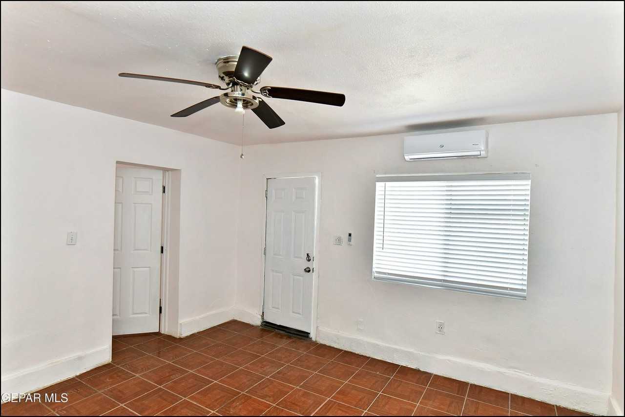 1910 Olive Ave #A - Photo 7 of 24