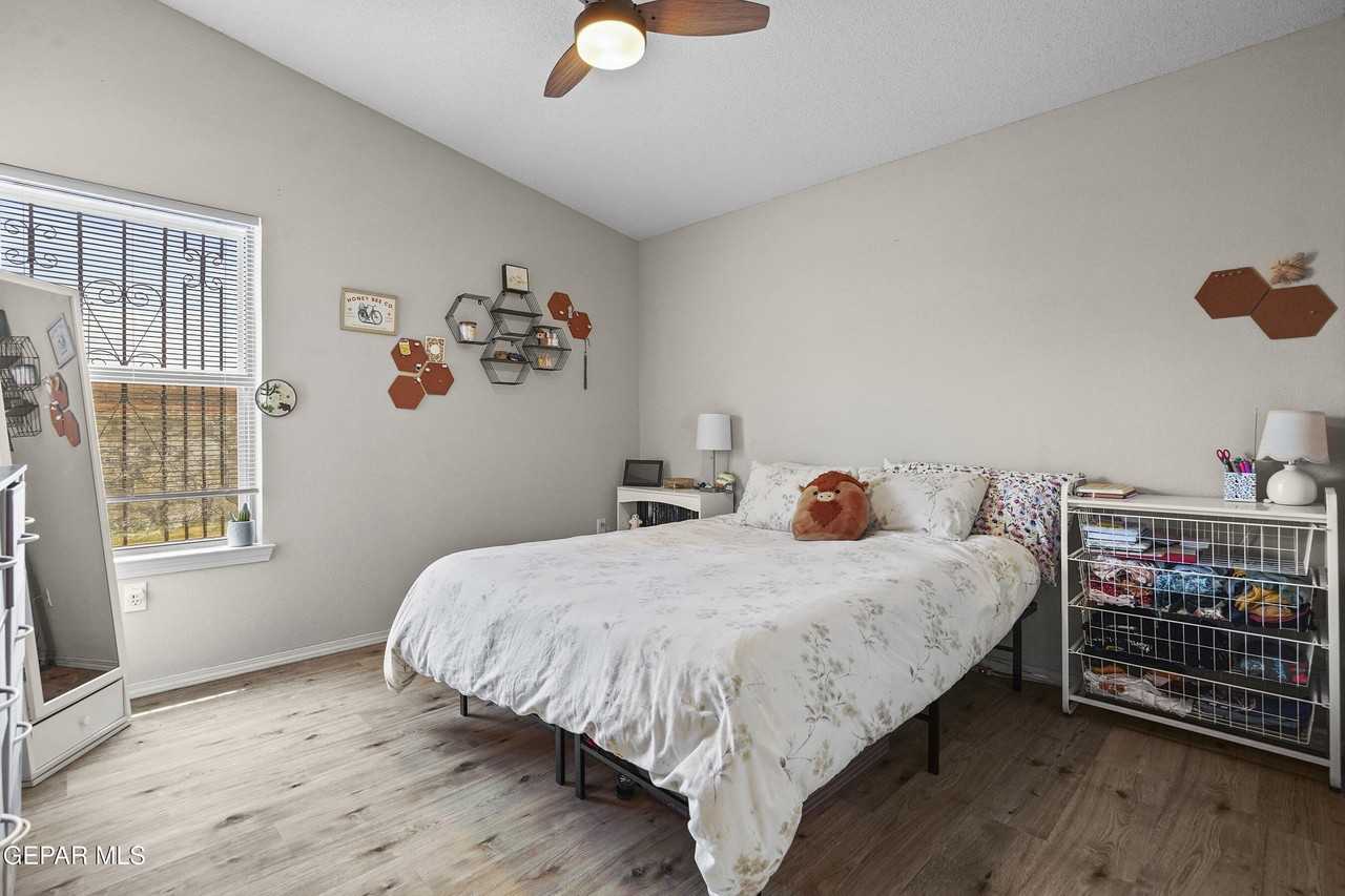 6244 Spotted Eagle Dr - Photo 4 of 32