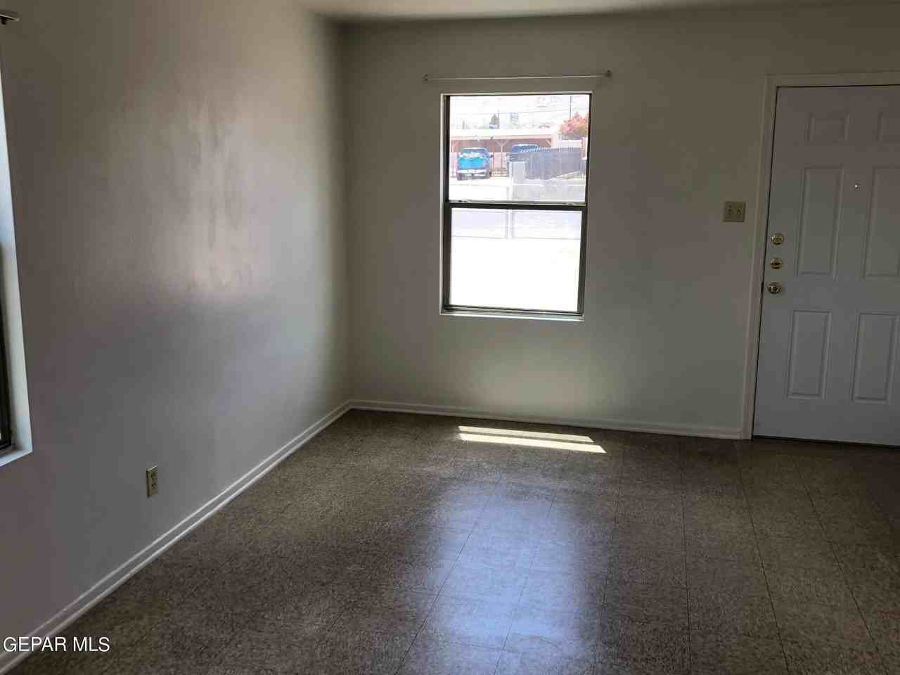 5508 Pollard St - Photo 4 of 16