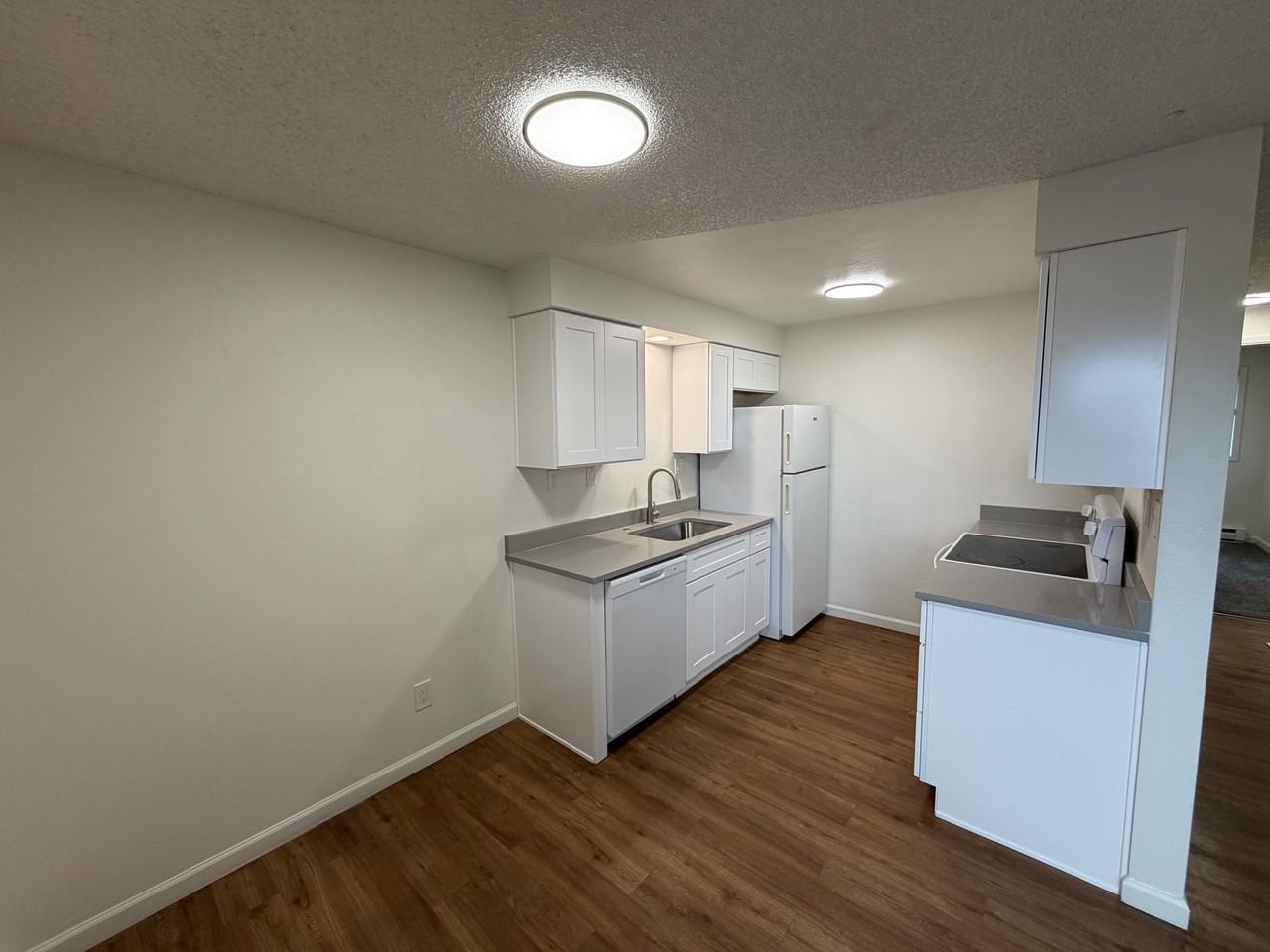 Chandler Apartments - Photo 3 of 30