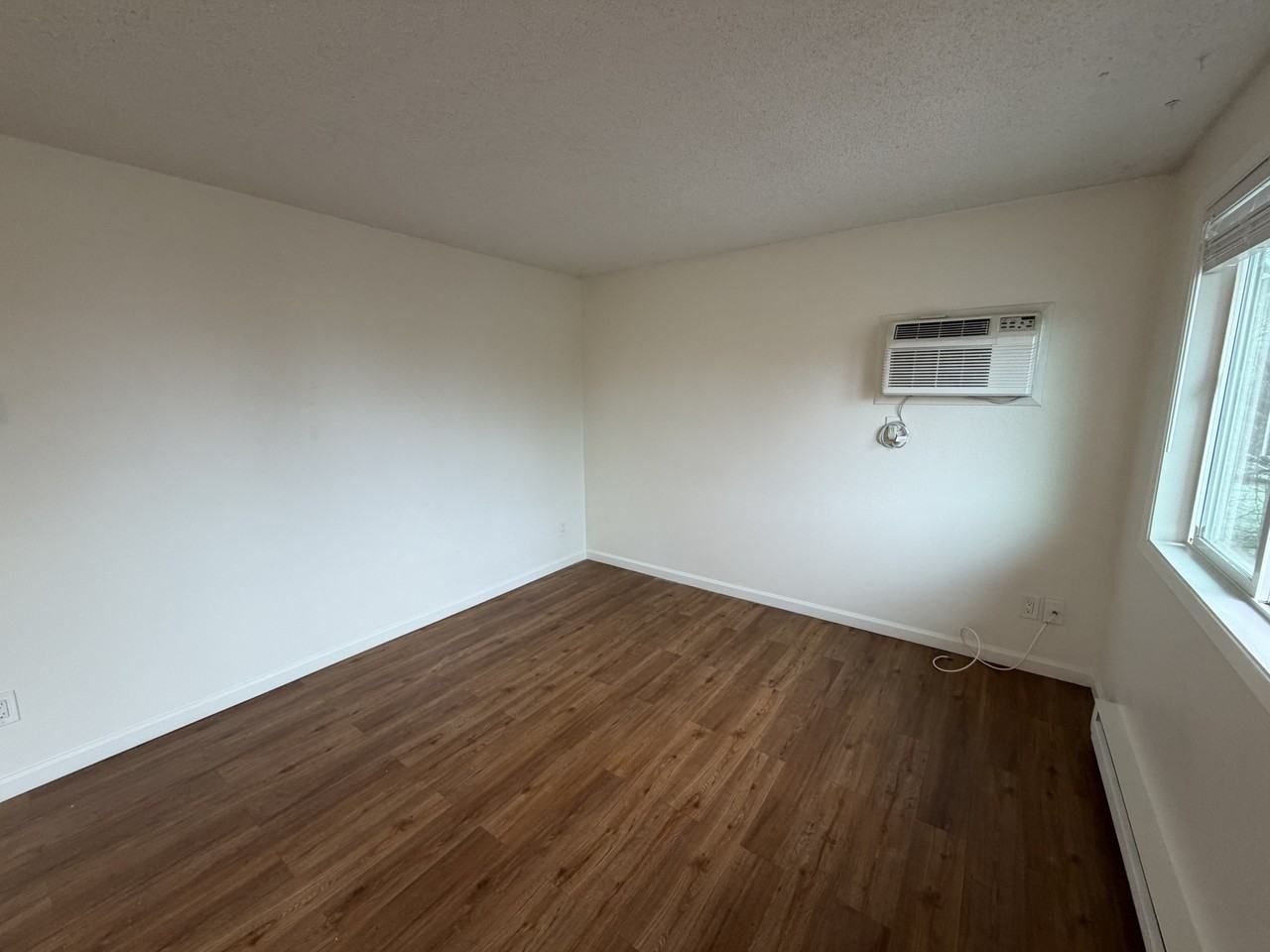 Chandler Apartments - Photo 5 of 30