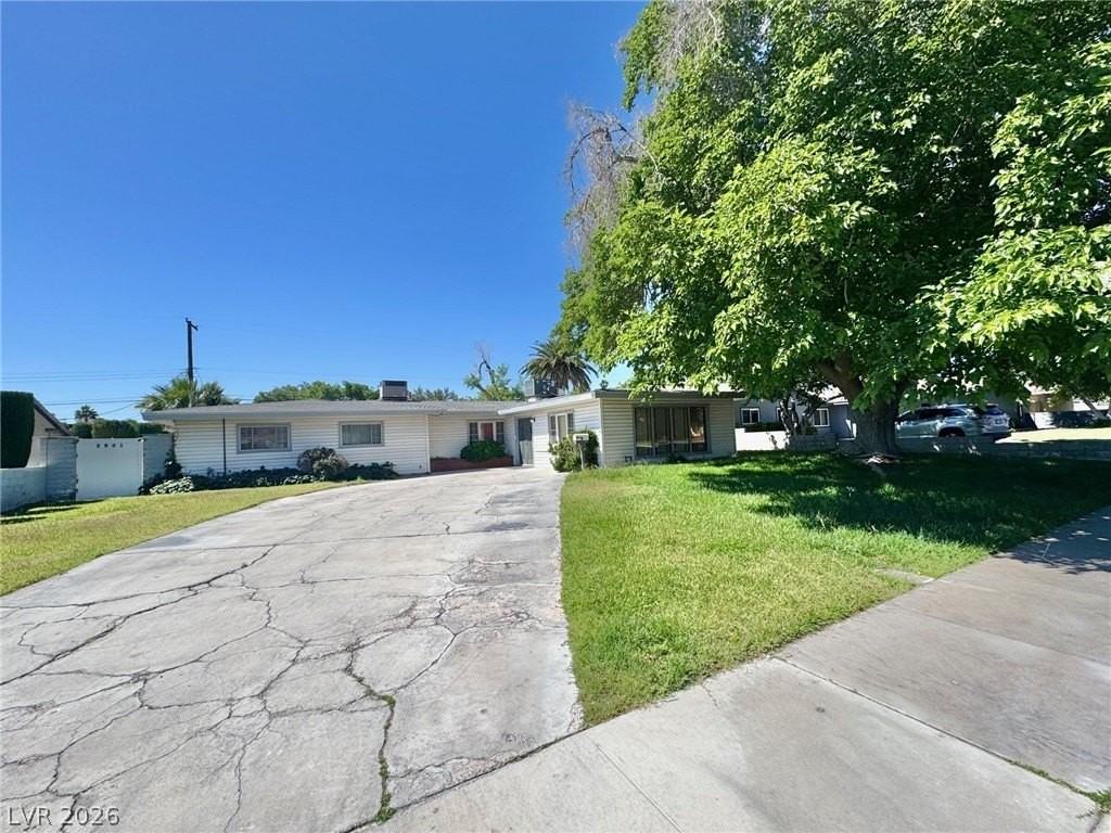 2901 Burton Ave