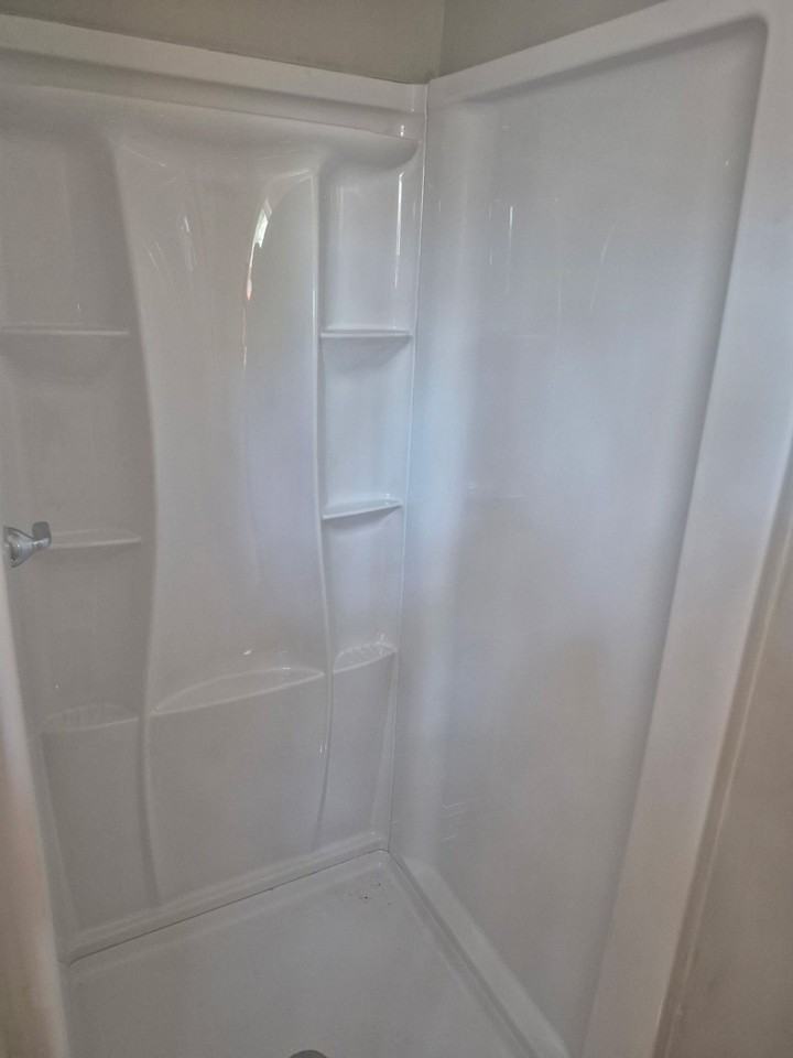611 Nichol Avenue - Photo 3 of 14