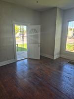 featured image of 611 Nichol Ave