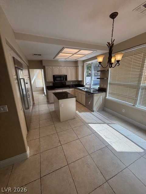 2929 Sterling Cove Dr - Photo 4 of 17
