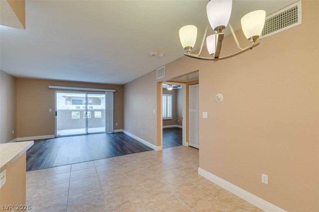 1909 Villa Palms Ct #110 - Photo 5 of 39