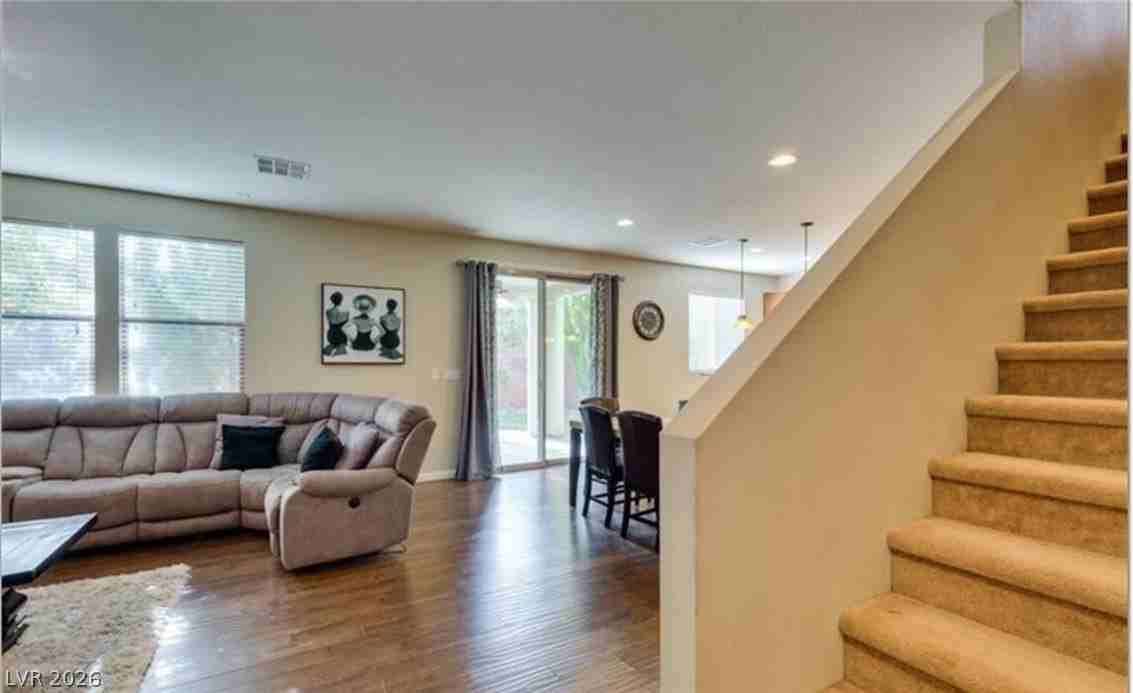 10725 Pearl River Ave - Photo 3 of 18