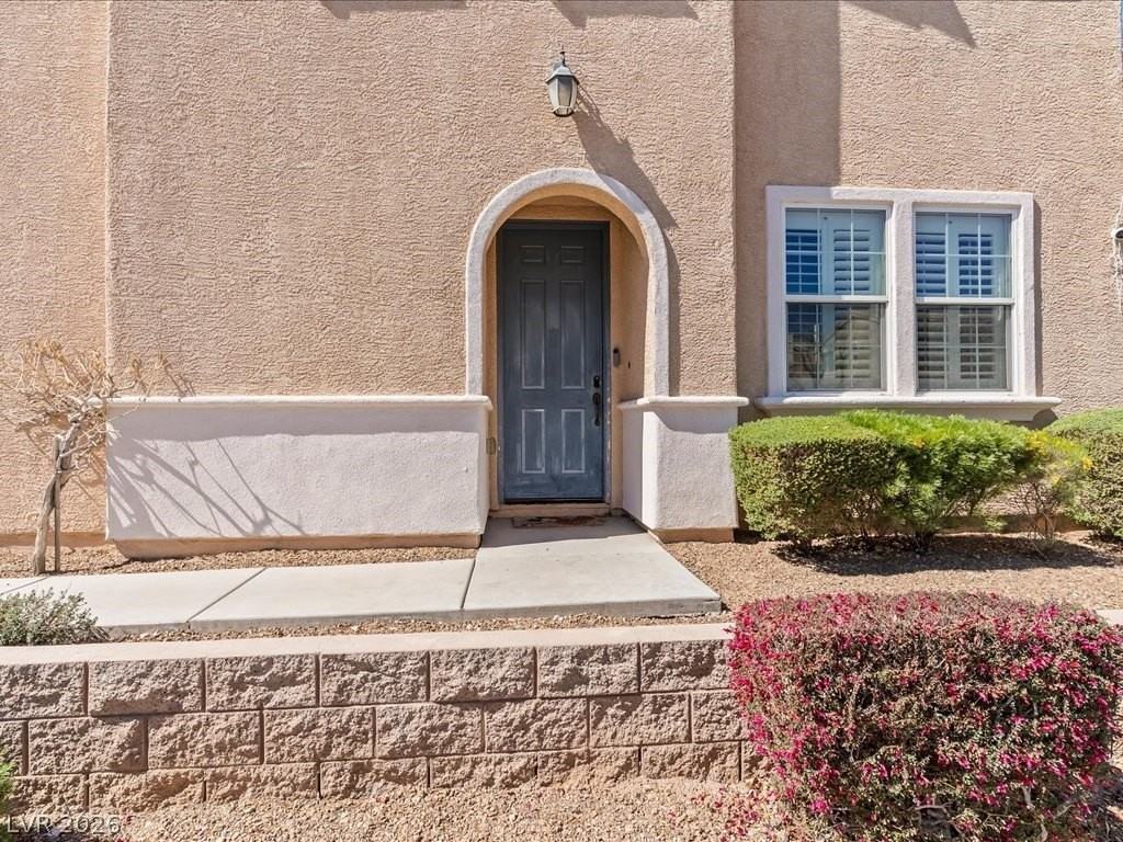 9131 Mount Wilson St - Photo 4 of 40