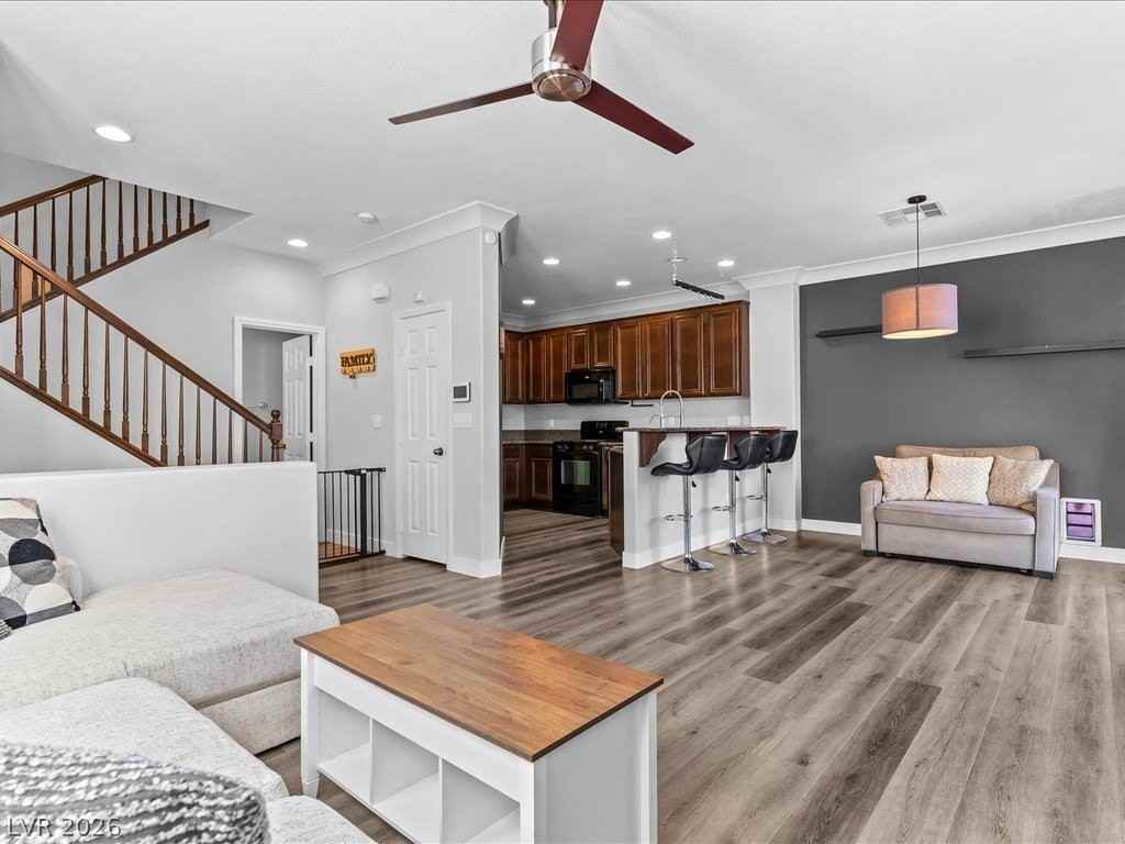 9131 Mount Wilson St - Photo 7 of 40
