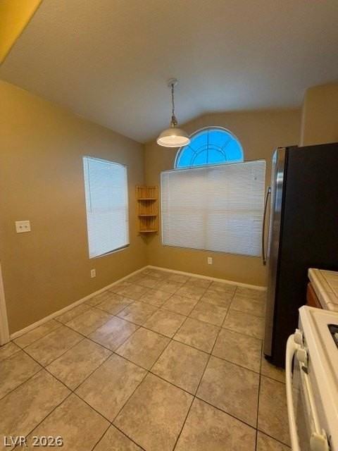 8080 Greenbush Dr - Photo 4 of 30