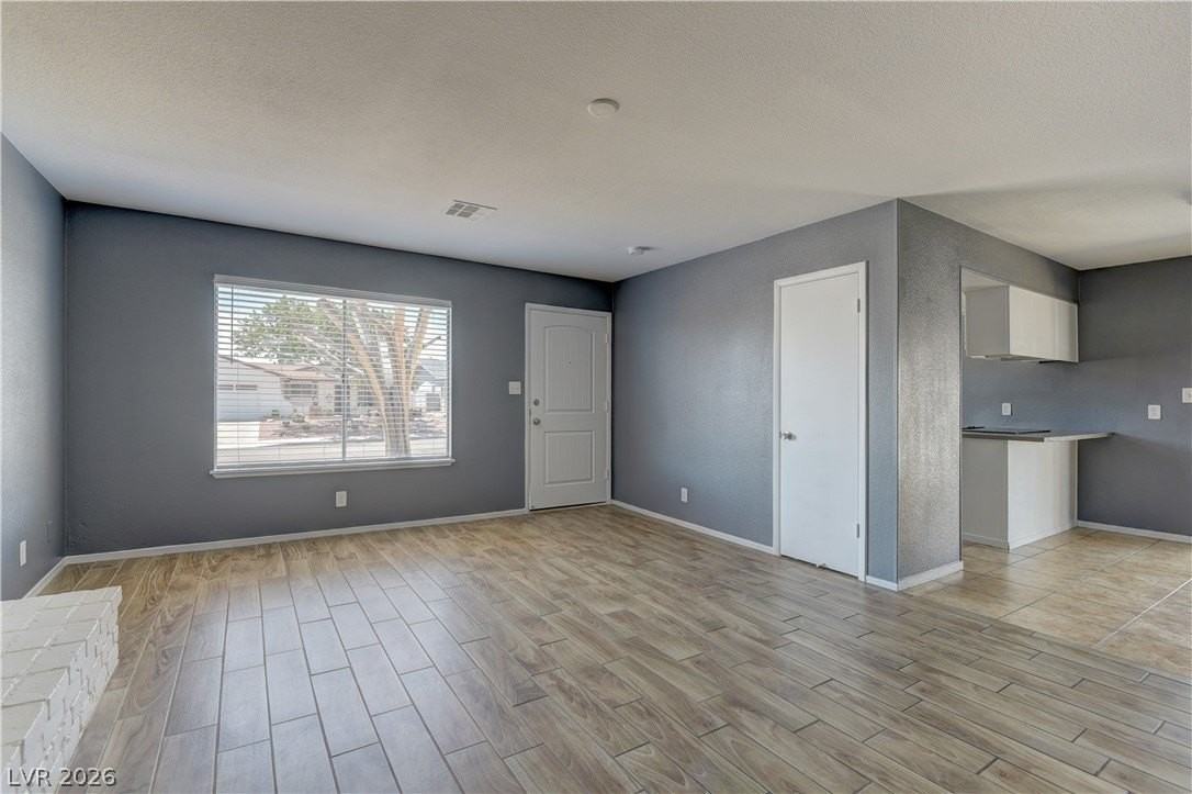 5708 Pinecone Pl - Photo 6 of 18
