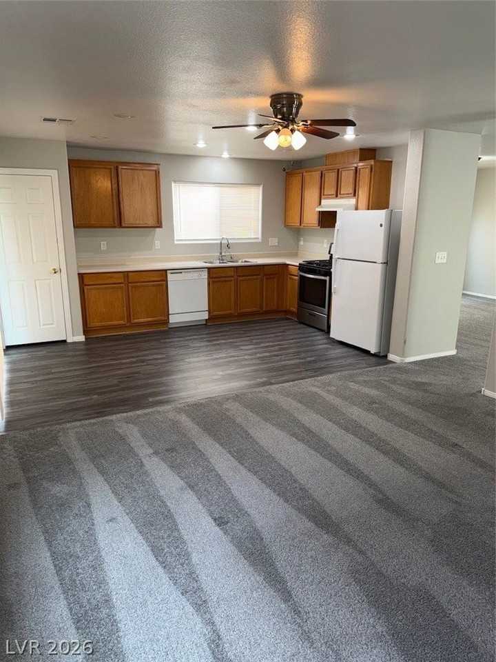 7573 Hope Valley St - Photo 7 of 22
