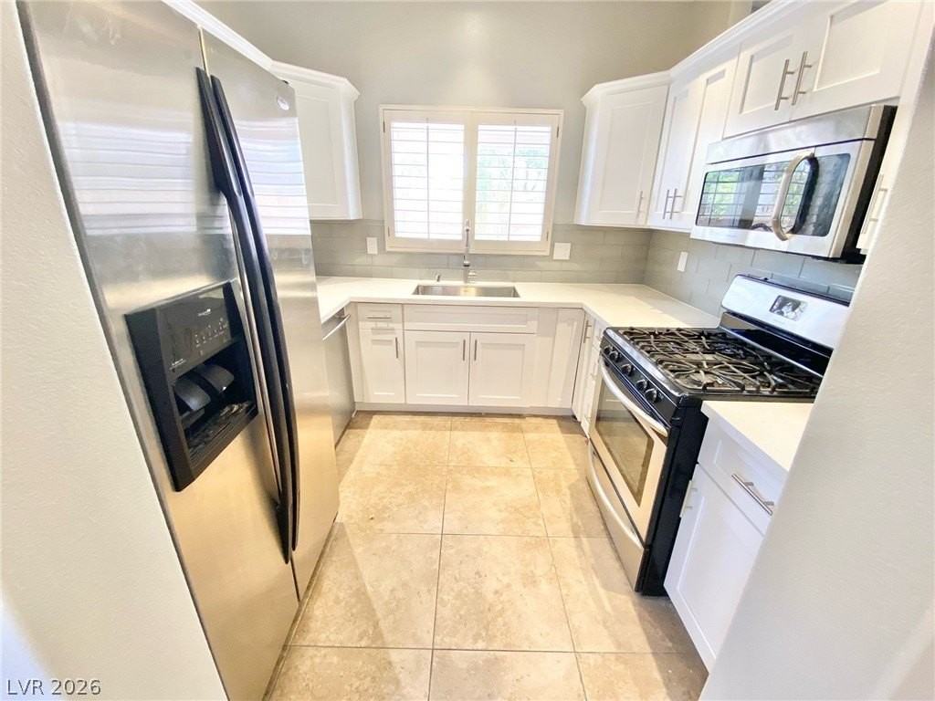 5388 Runningbrook Rd - Photo 4 of 23