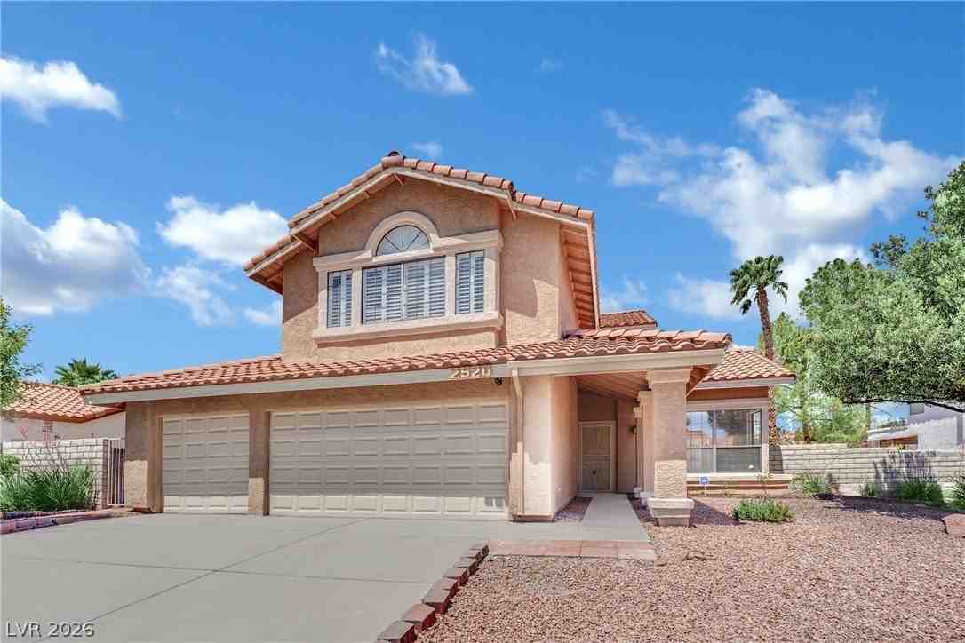 2520 Machado Dr - Photo 2 of 39