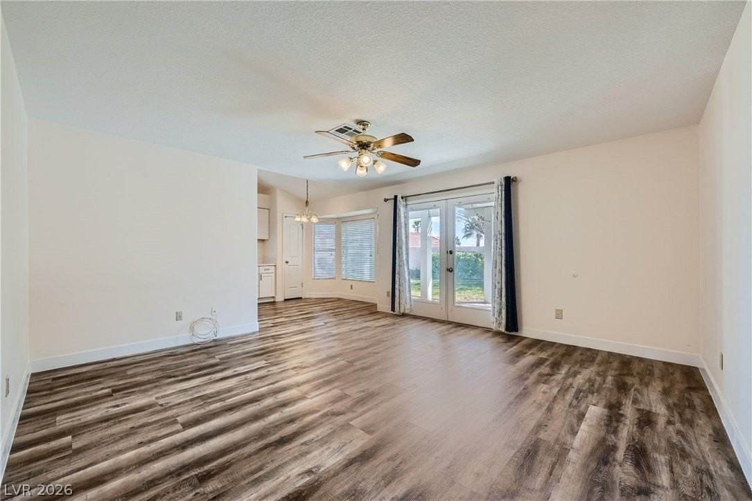 3004 Windy Surf Ct - Photo 5 of 25