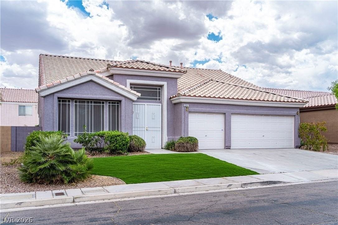 9241 Desert Village Ave - Photo 3 of 50