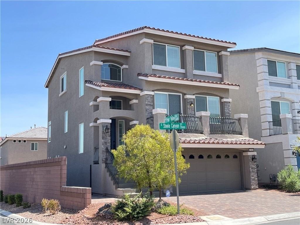 7008 Steele Canyon St - Photo 3 of 33