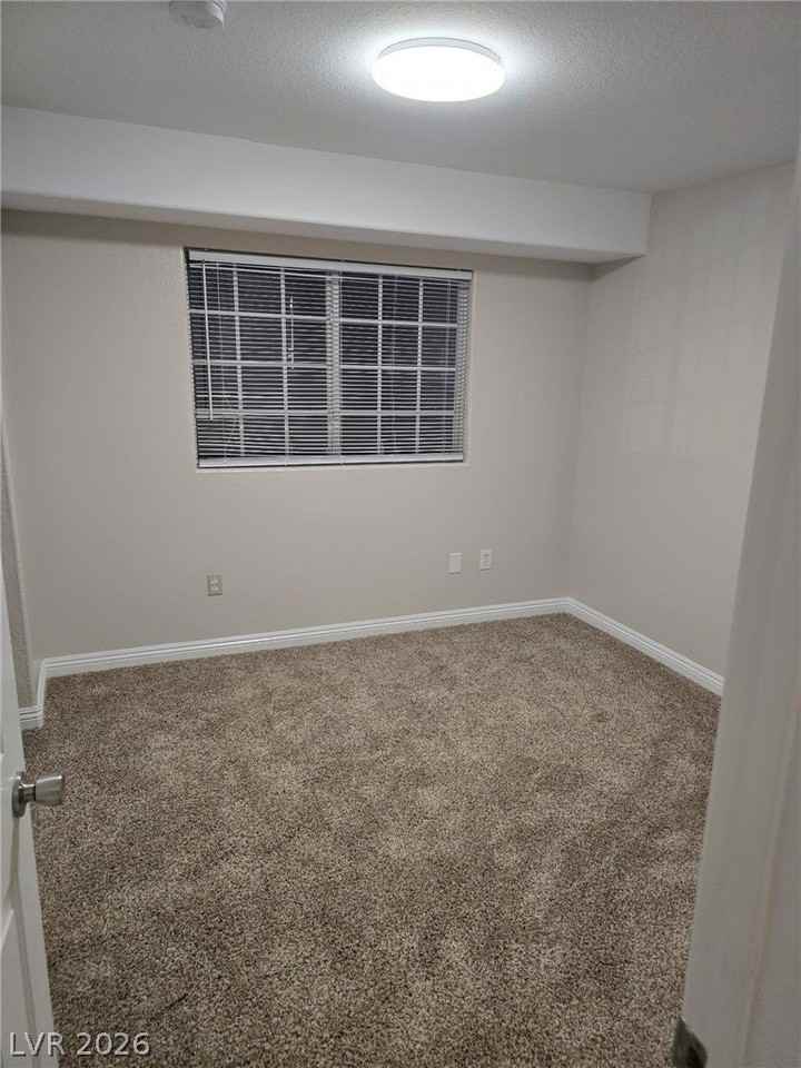 4730 E Craig Rd #2142 - Photo 6 of 8
