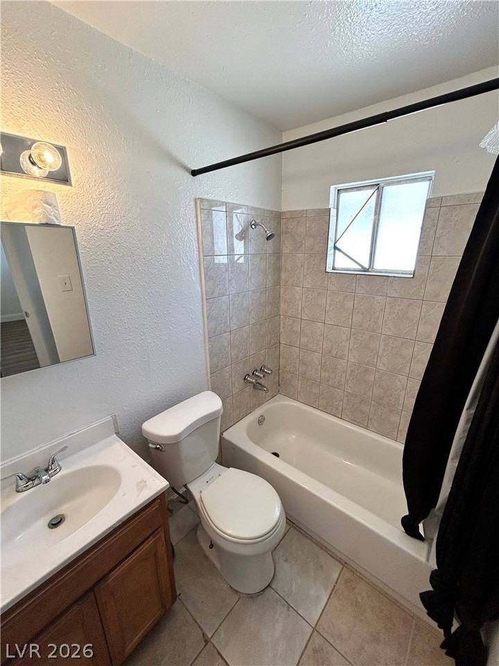 900 H St #716 - Photo 4 of 6